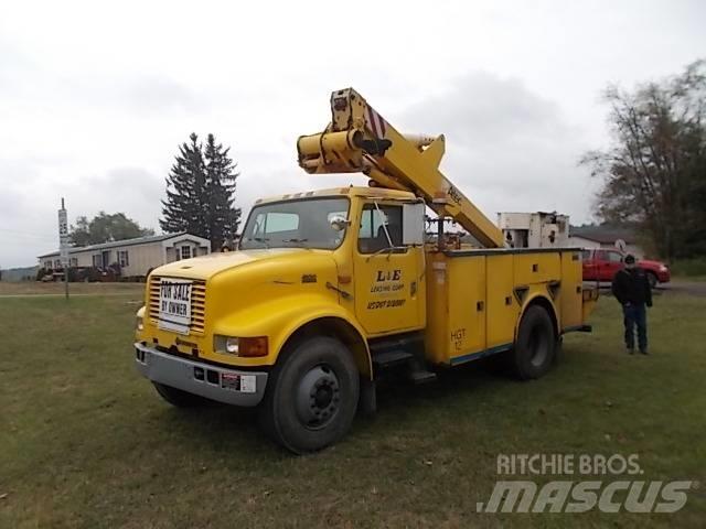 International 4900 Kranwagen