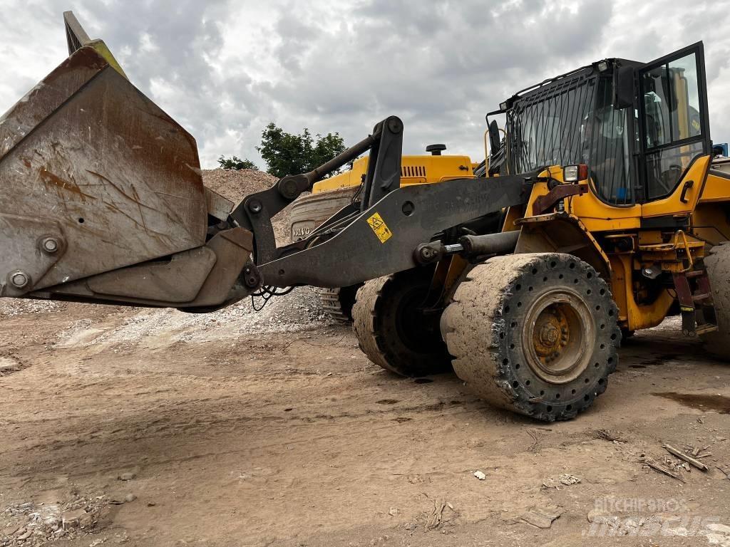 Volvo L 120 F Radlader