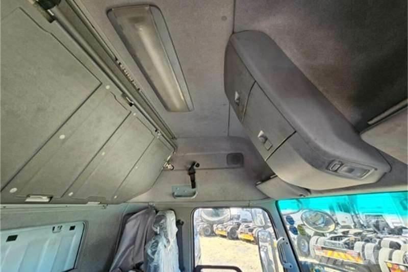 UD TRUCKS QUON Andere Fahrzeuge