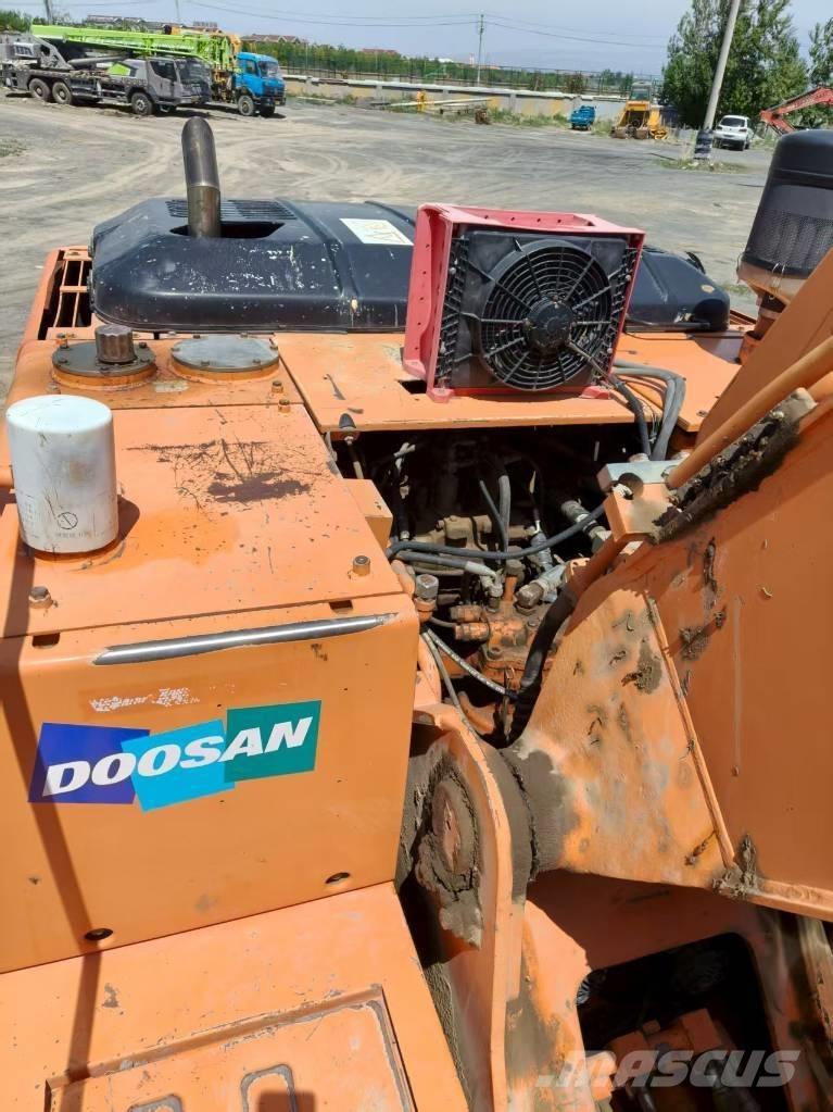 Doosan DH210W-7 Mobilbagger