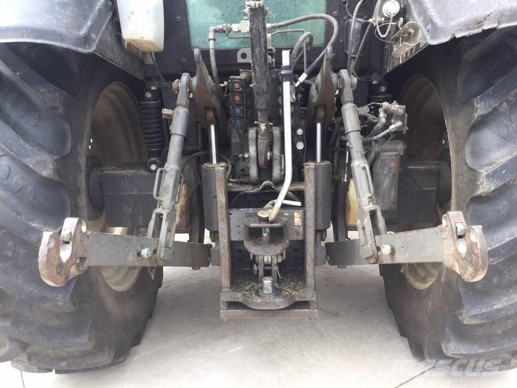 Valtra N123 Traktoren