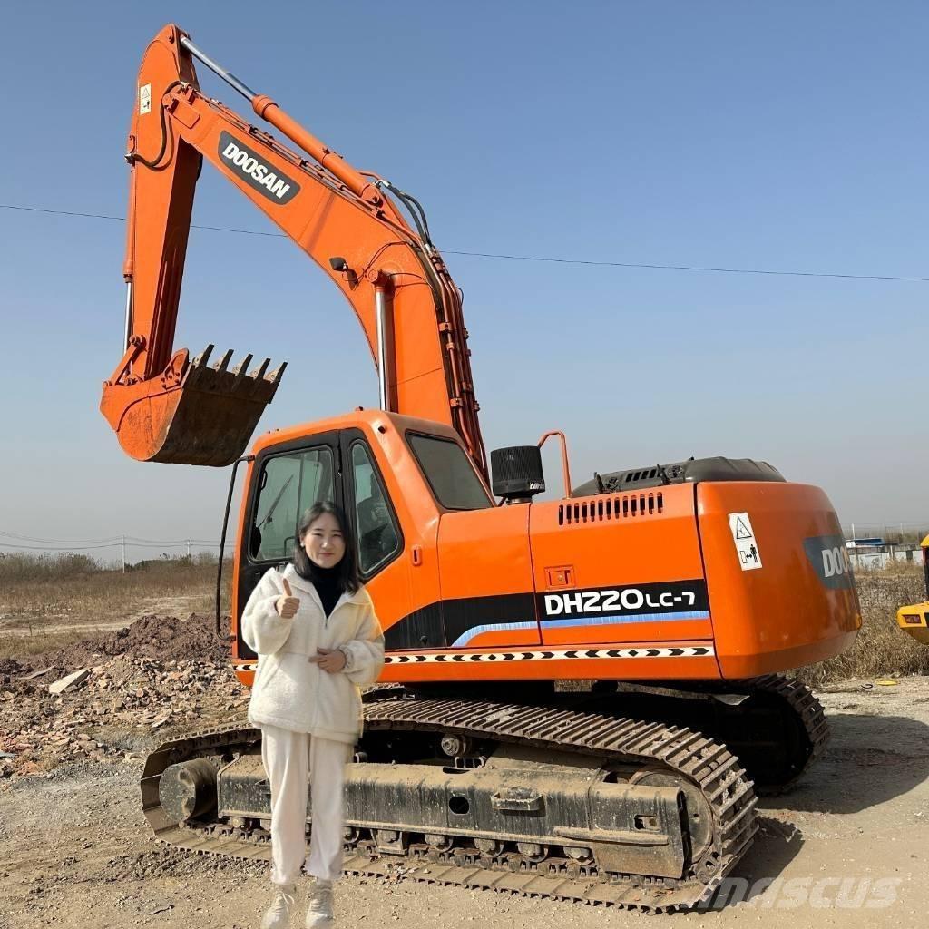 Doosan DH220LC-7 Raupenbagger
