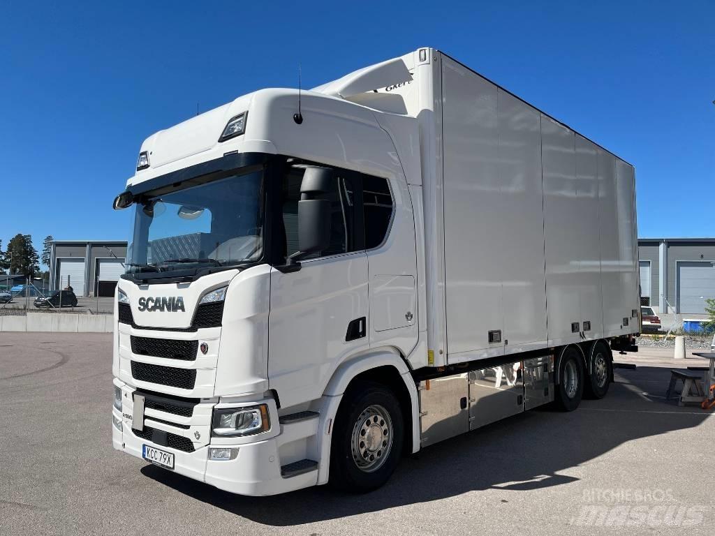 Scania R590 Kofferaufbau