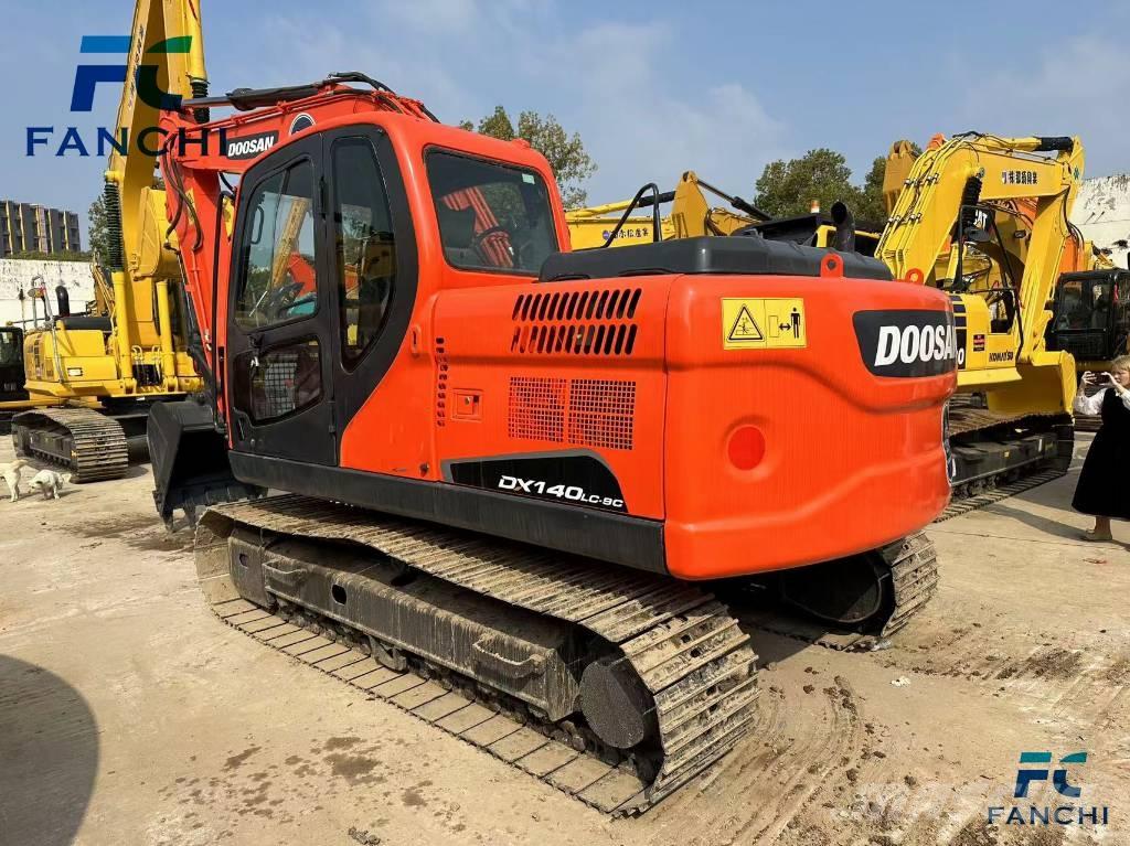 Doosan DX 140 LC Raupenbagger