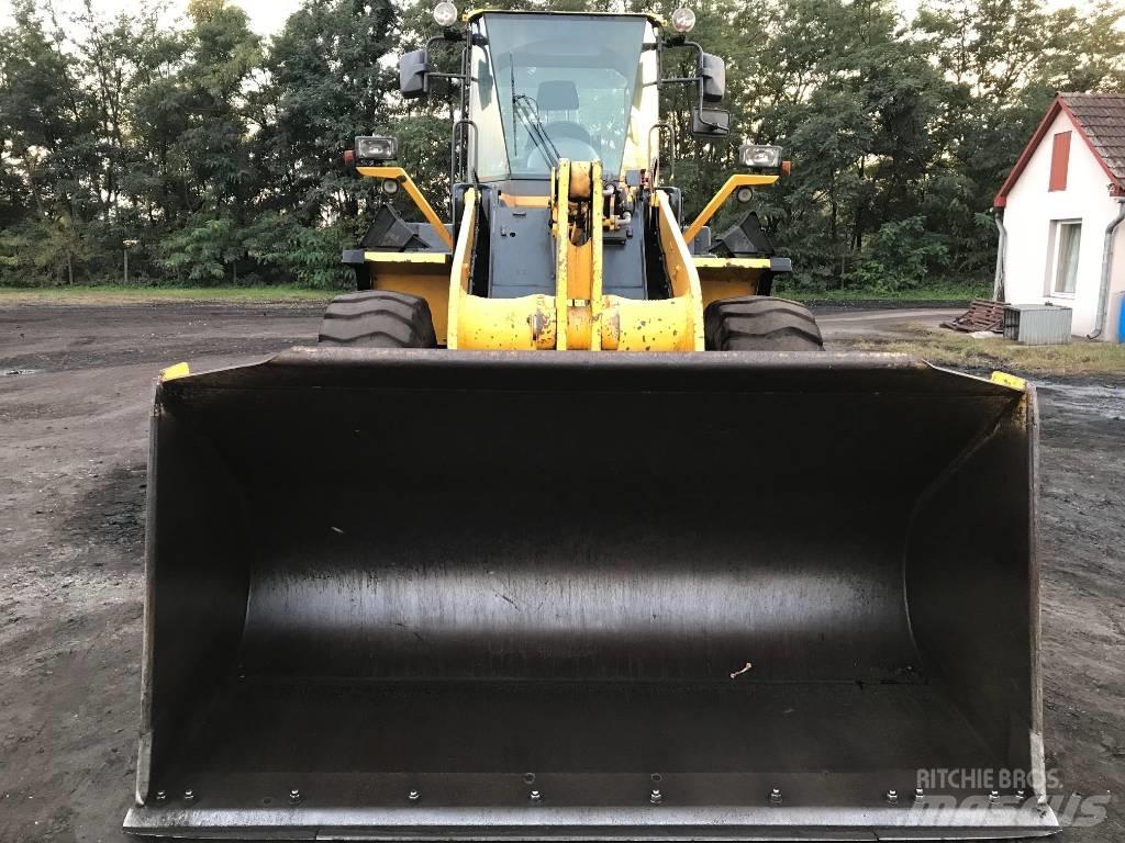Komatsu WA320-5H Radlader
