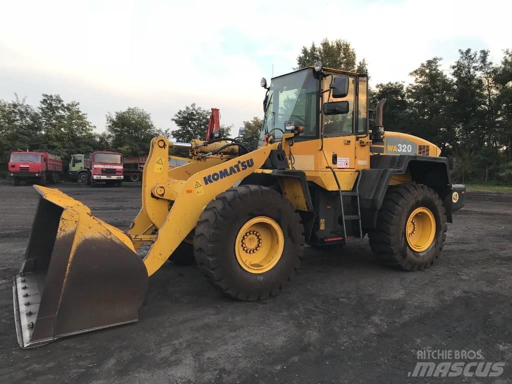 Komatsu WA320-5H Radlader
