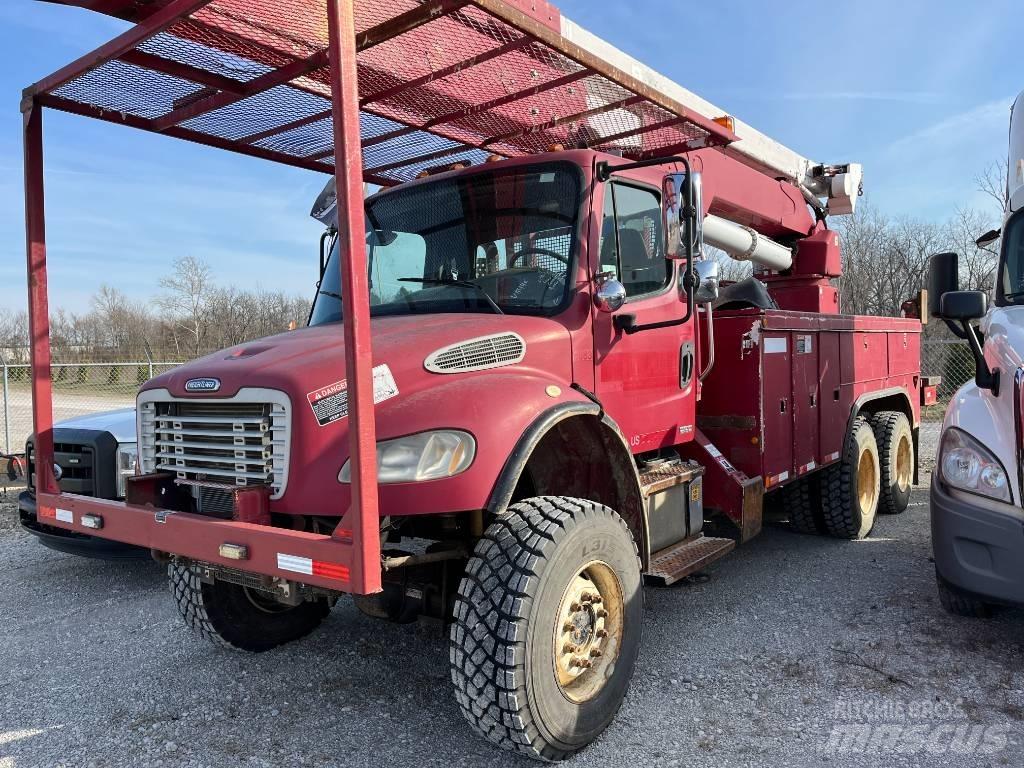Freightliner M2-106 LKW-Arbeitsbühnen