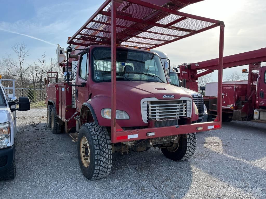 Freightliner M2-106 LKW-Arbeitsbühnen