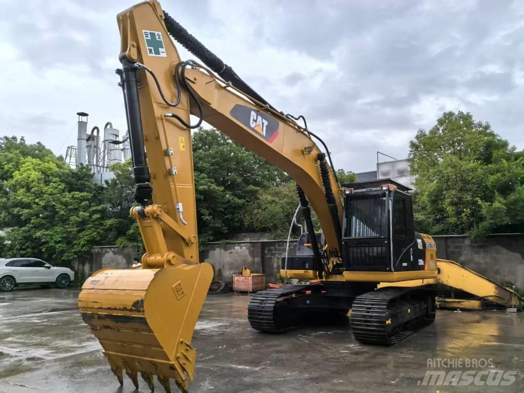 CAT 320D2 Midibagger  7t - 12t