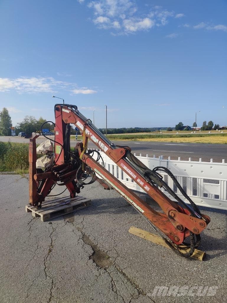 Hakki 36 H Krane und Lader