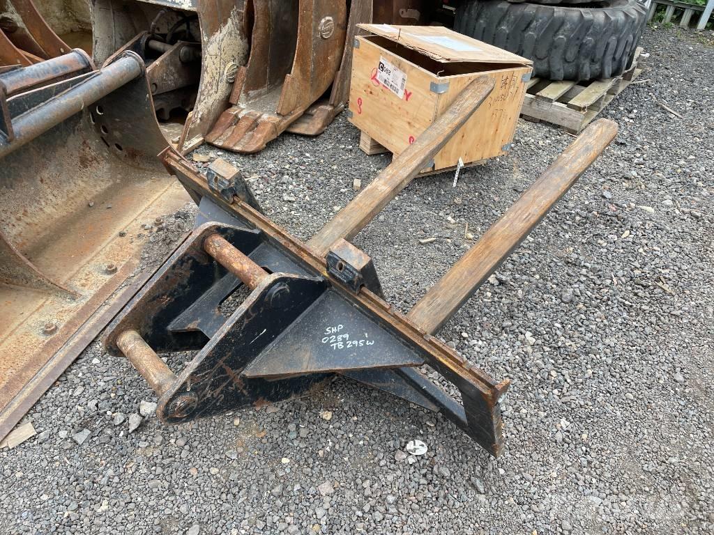 Takeuchi TB 295 W Mobilbagger