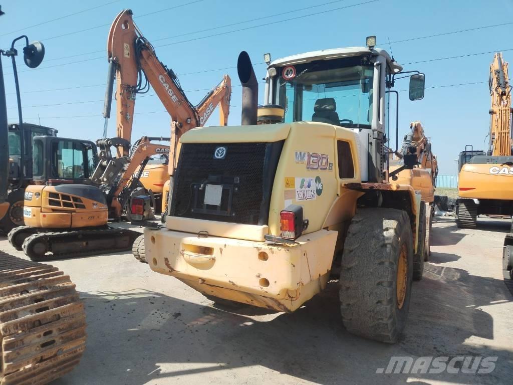 New Holland W 130 Radlader