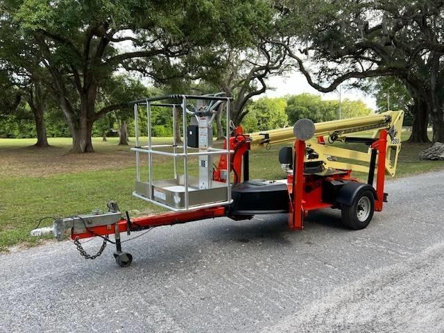 JLG T 350 Anhänger-Arbeitsbühnen