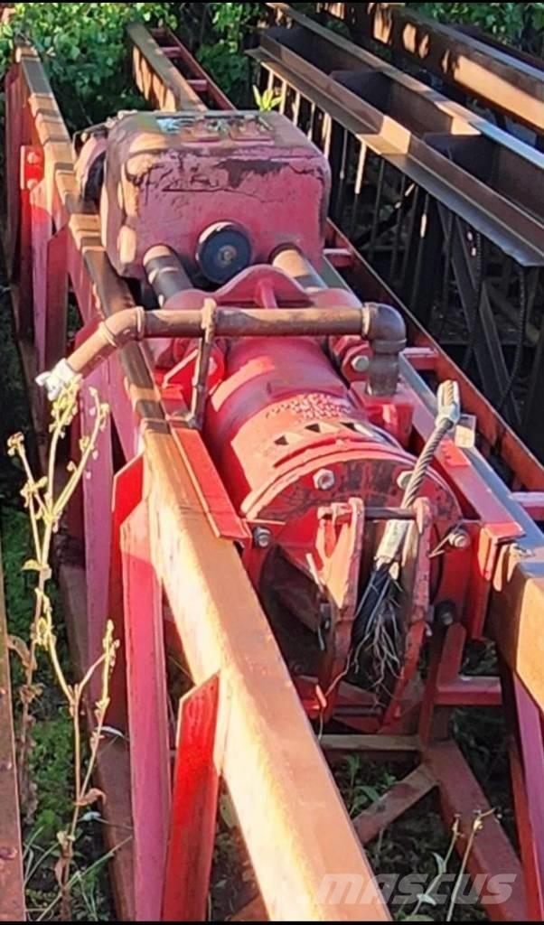  2006 VULCAN Hydraulische Rammhammer