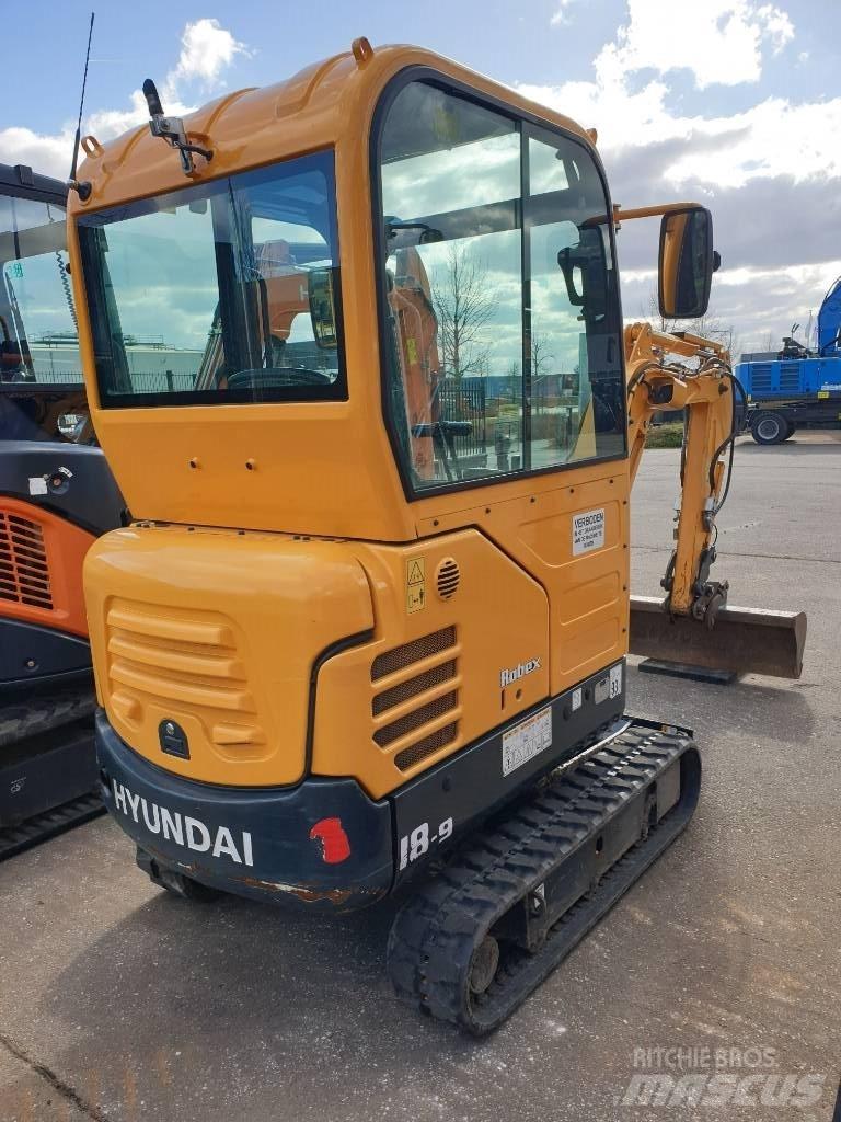 Hyundai R18-9 Minibagger < 7t