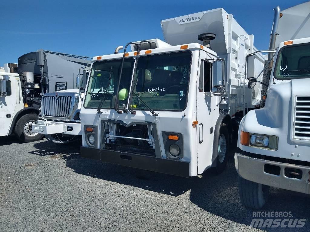 Mack LEU613 Müllwagen