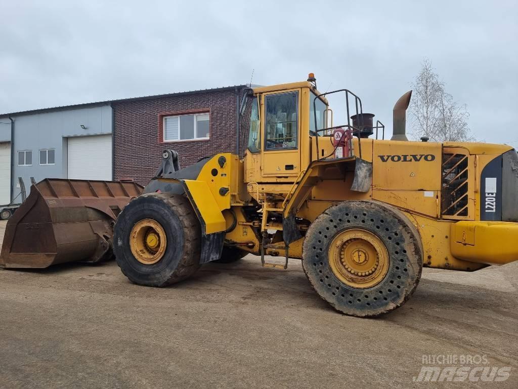 Volvo L 220 E Radlader