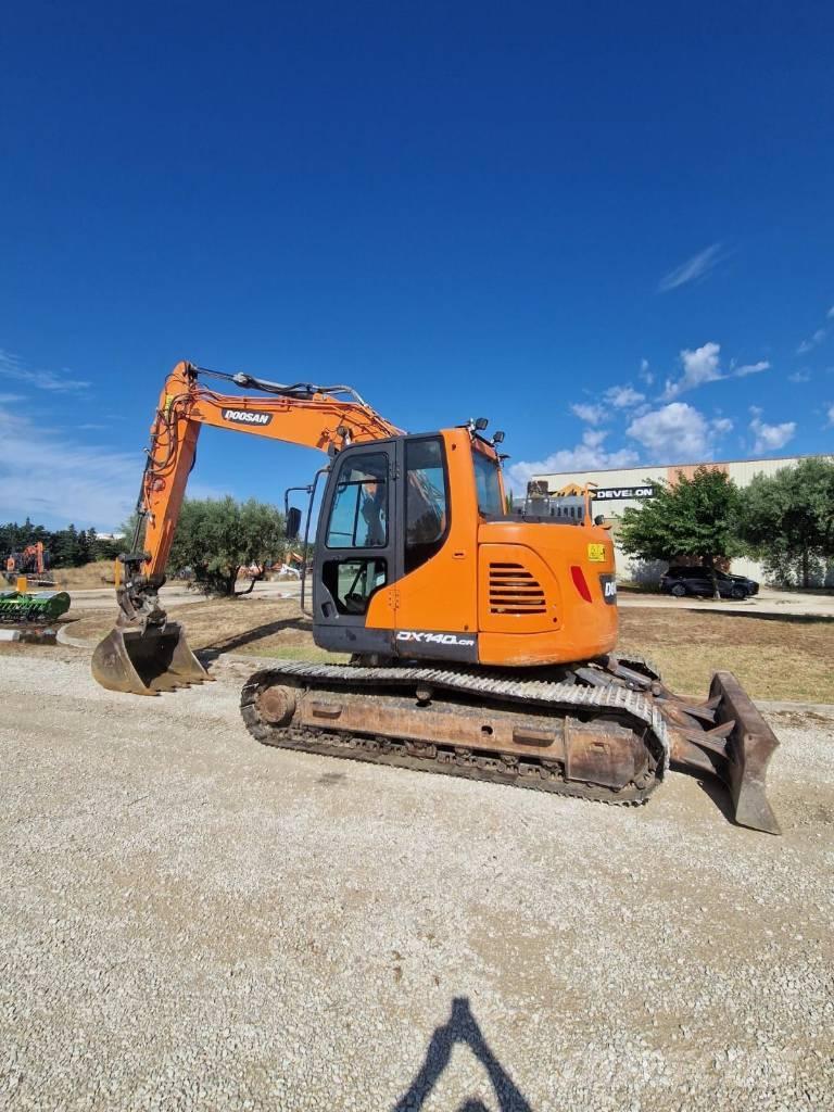 Doosan DX 140 LCR Raupenbagger