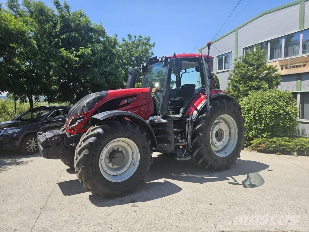 Valtra T 195 Active Traktoren