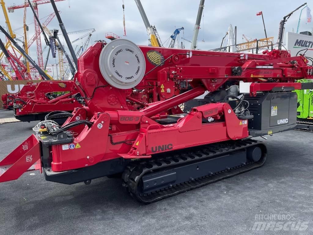 Unic URW-806-3 Minikrane