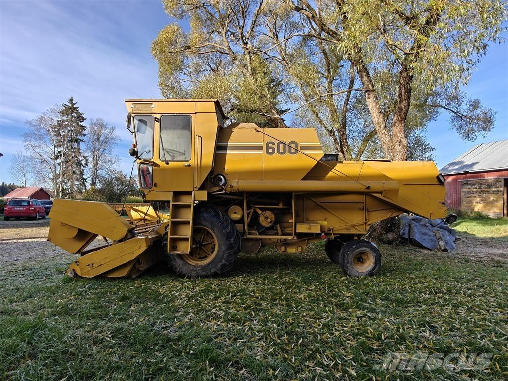 Sampo-Rosenlew 600 Mähdrescher