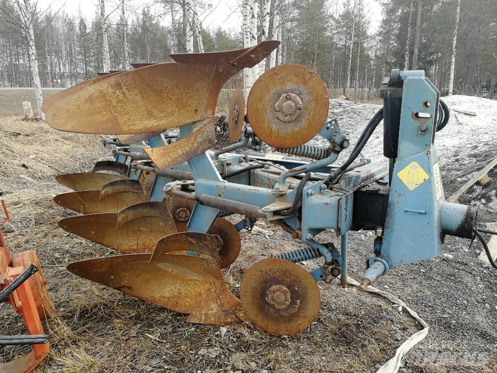 Överum CV 398H Wendepflüge