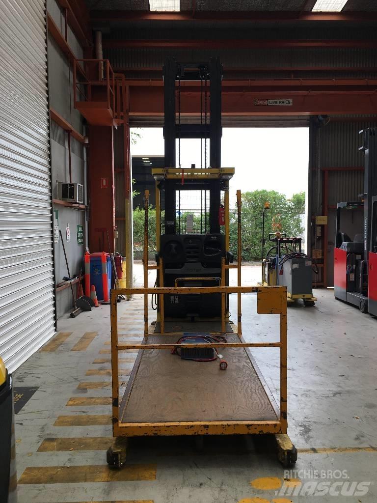 Hyster R30XMF2 Hochhub-Kommissionierer