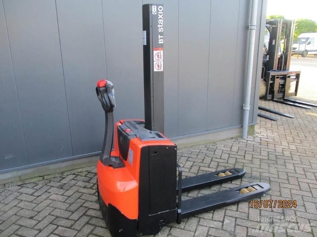 BT SWE 080L Deichselstapler