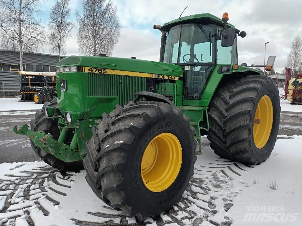 John Deere 4755 Traktoren