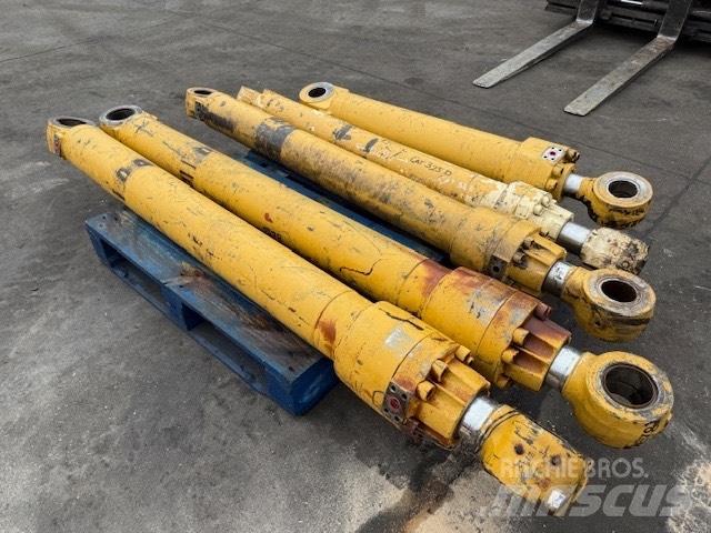 CAT 325 D Hydraulik