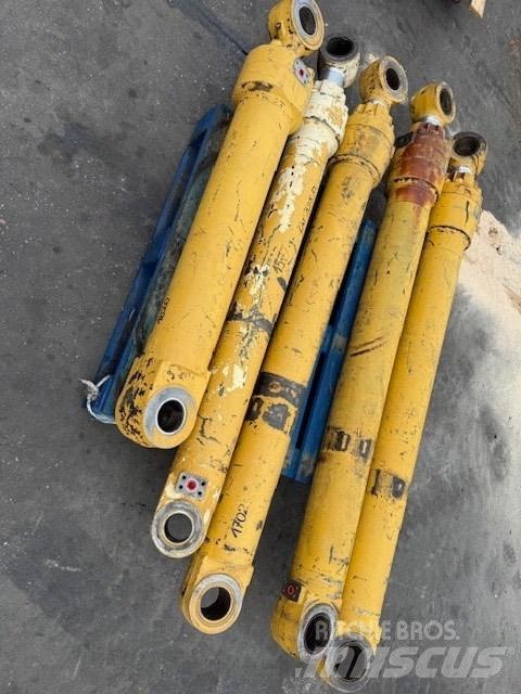 CAT 325 D Hydraulik