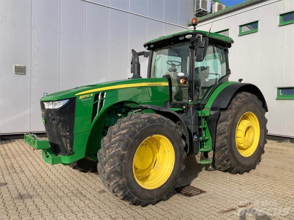 John Deere 8370R Traktoren