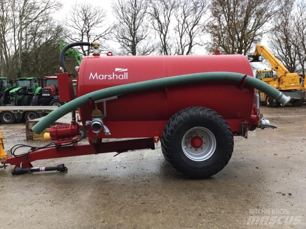 Marshall ST 1600 Gülletankwagen