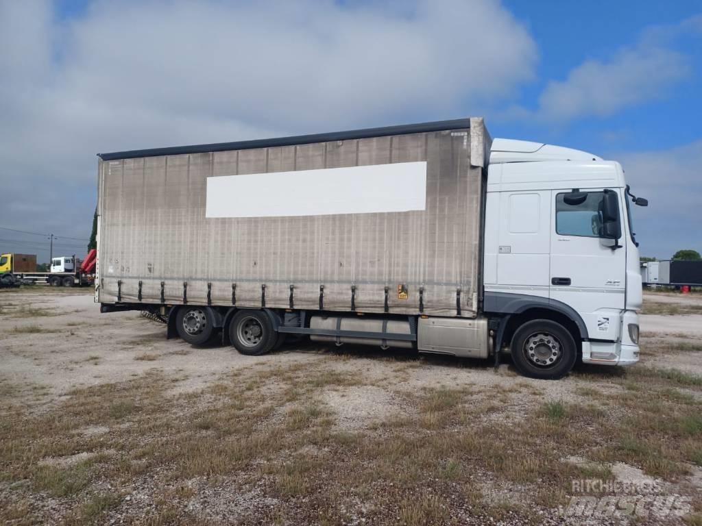 DAF XF 440 Pritsche & Plane