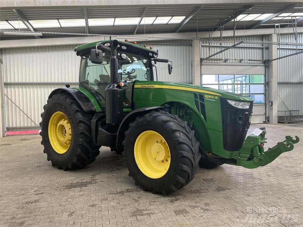 John Deere 8360R Traktoren