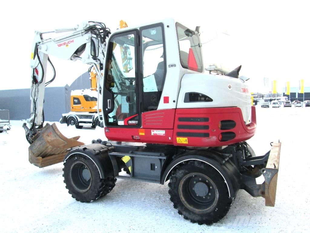 Takeuchi TB 295 W Mobilbagger