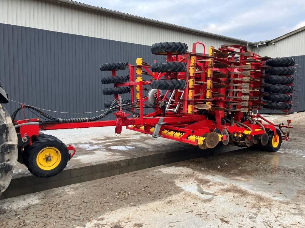 Väderstad RapidA600 Drillmaschinen