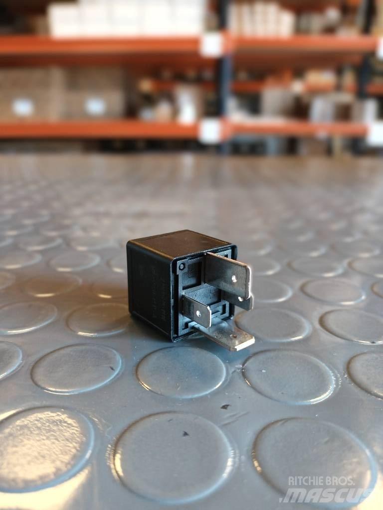 Volvo RELAY 21255974 Transport Sonstige
