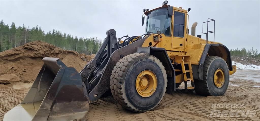 Volvo L220E Radlader