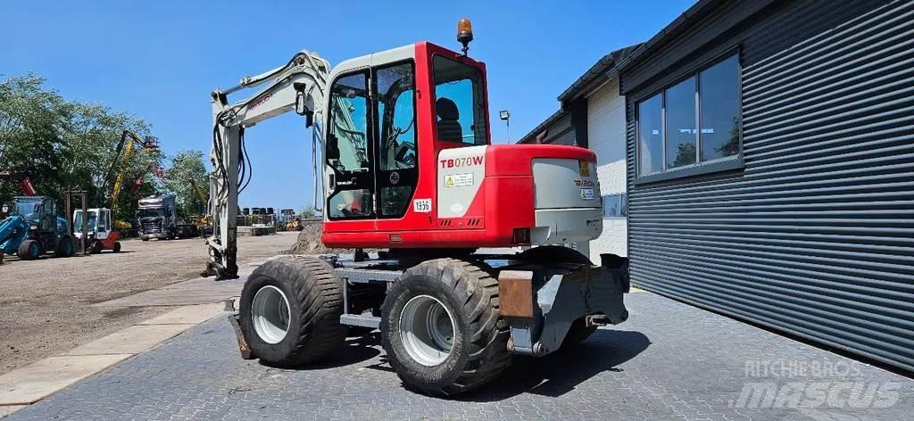Takeuchi TB070 W Midibagger  7t - 12t