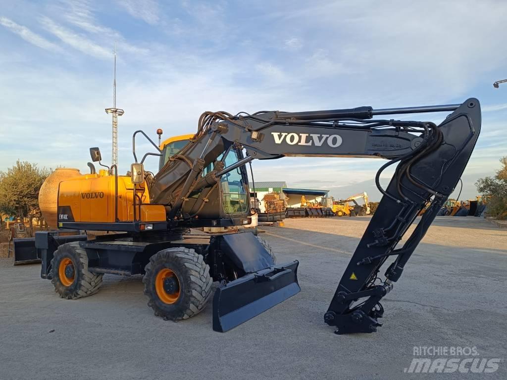 Volvo EW 140 C Mobilbagger