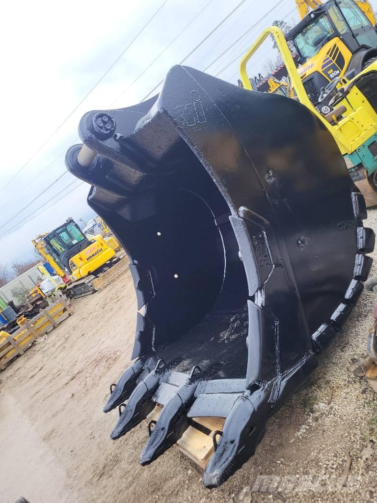 Komatsu Winkelbauer Tieflöffel