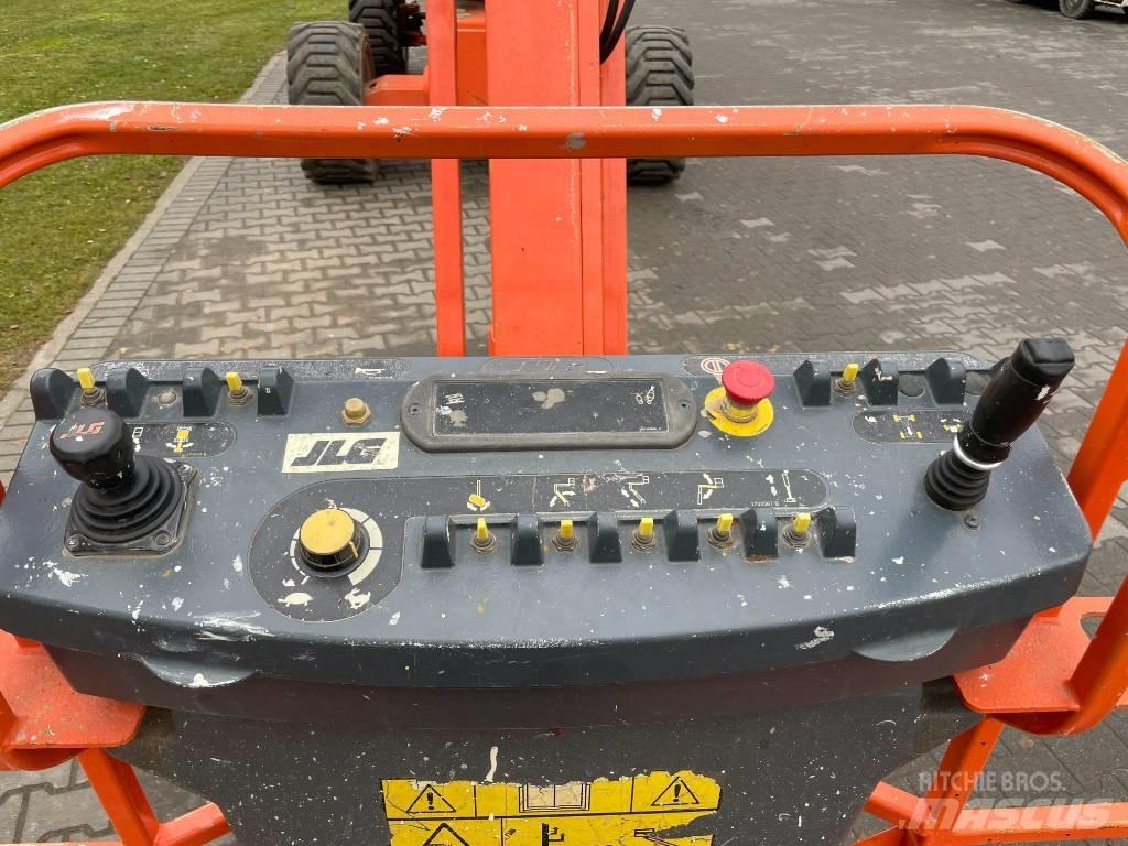 JLG 800 AJ Gelenkteleskoparbeitsbühnen