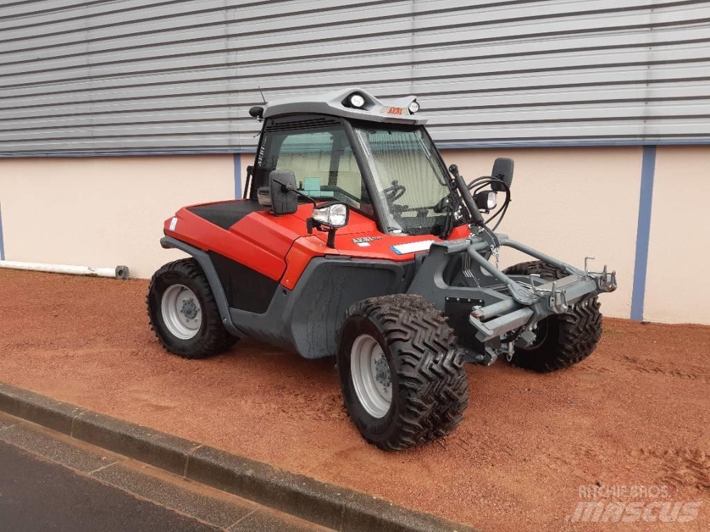 Aebi TT241 Traktoren