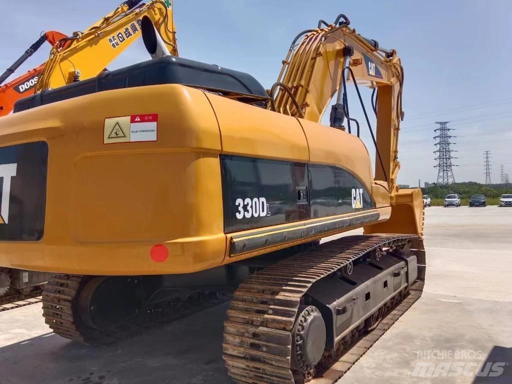 Cata-Dyne 330 Raupenbagger