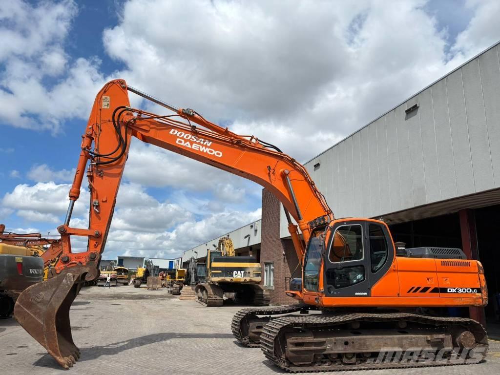 Doosan DX 300 LC Raupenbagger