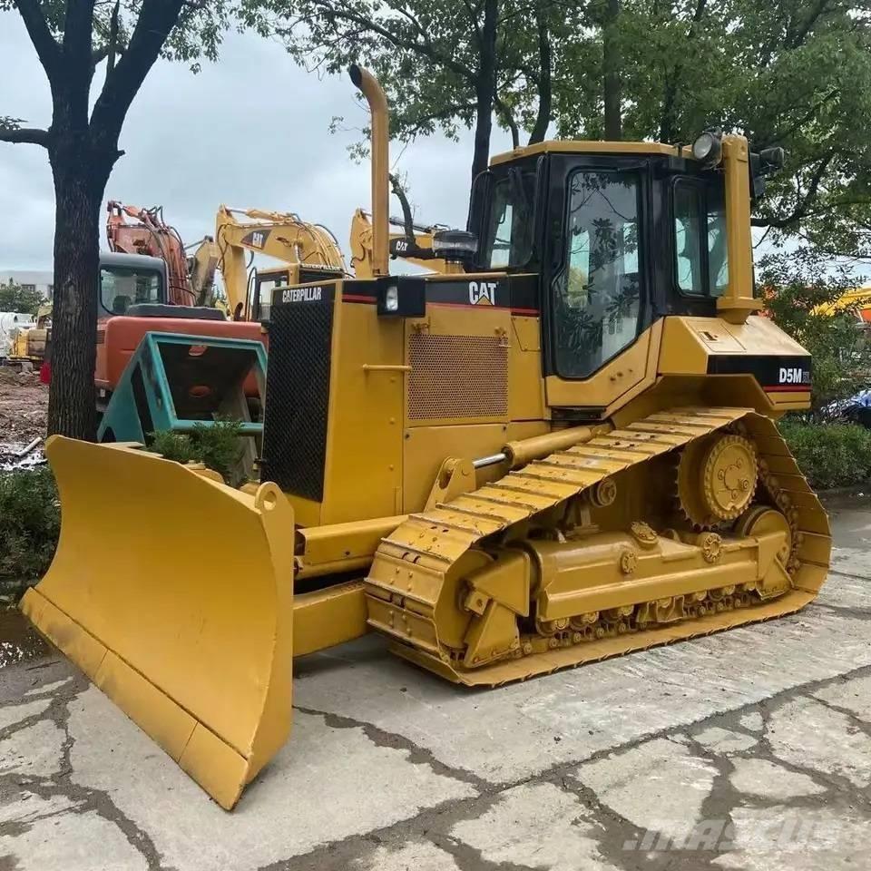 CAT D5M Bulldozer