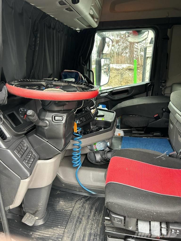 Scania R410 4x2 Sattelzugmaschinen