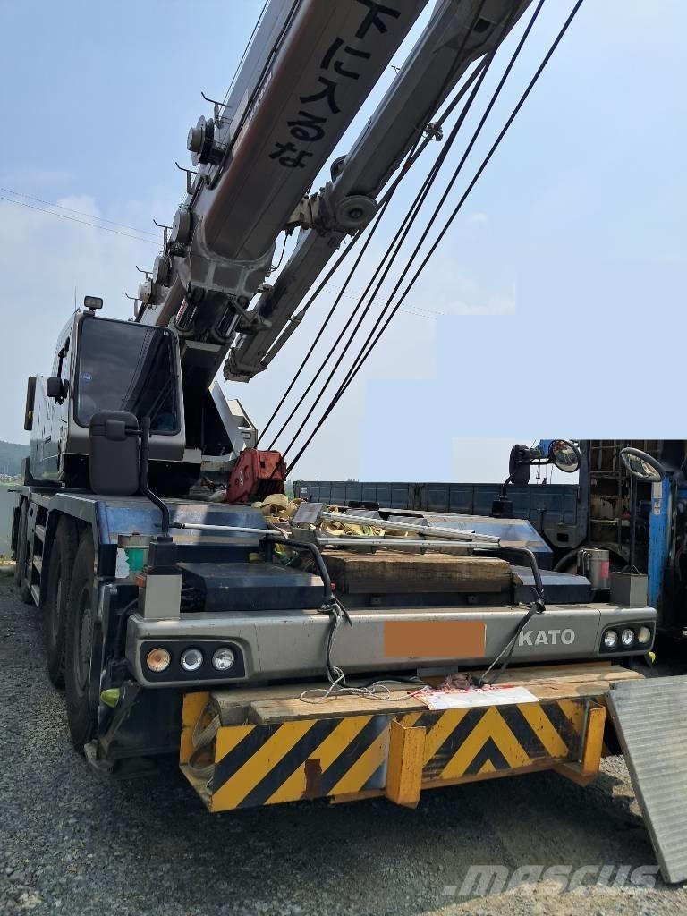 Kato KR-75H Ruwterrein kranen