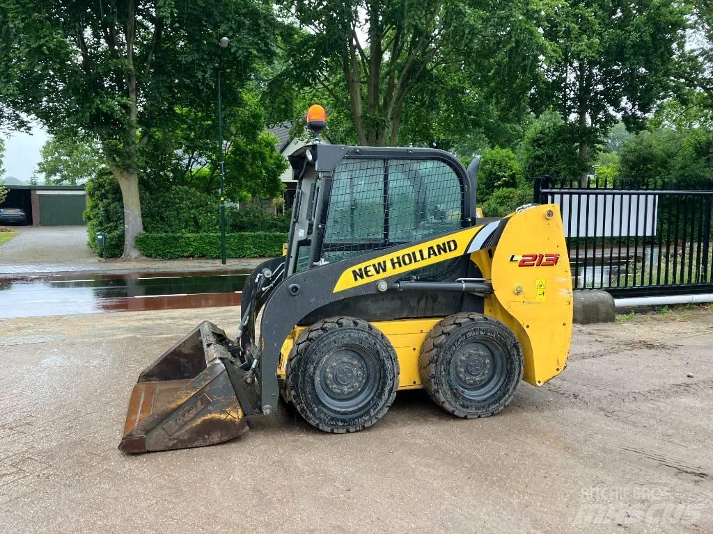 New Holland L 213 Kompaktlader